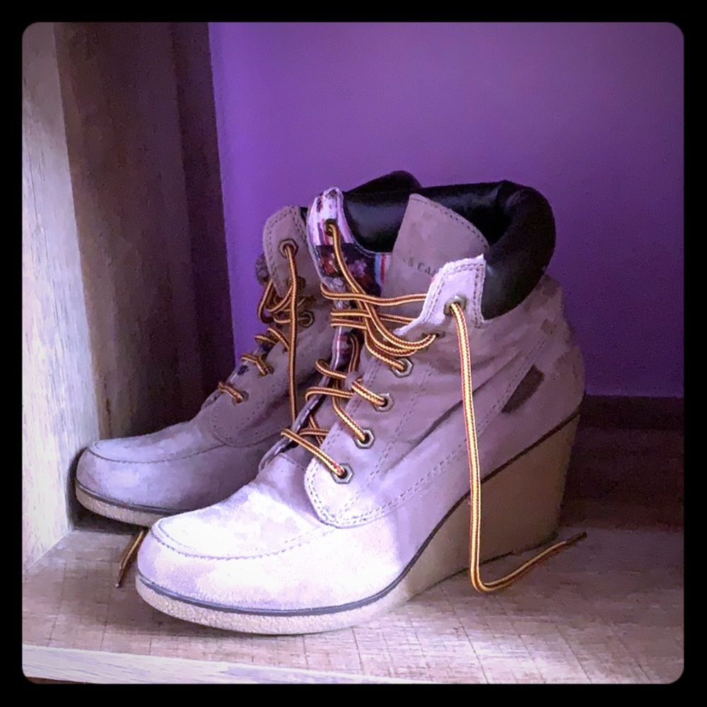 heel ankle boots